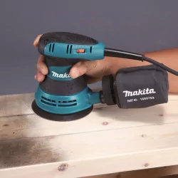 Ponceuse excentrique Makita BO5031J 300W Ø125mm
