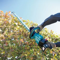 Makita DUH602Z • Taille‑haie 60 cm 18 V Brushless – Léger, ergonomique & puissant | SuperQuincaillerie