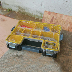 Organiseur étanche profondeur 106 mm Stanley Fatmax 10 compartiments amovibles