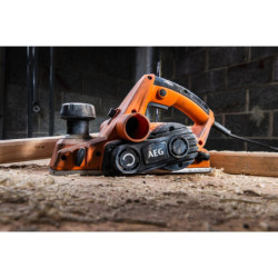 Rabot électrique AEG PL700 – 82 mm de précision et 650W de puissance