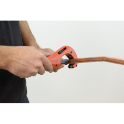 Coupe-tube télescopique cuivre Mob 3 à 42mm