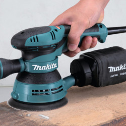 Ponceuse excentrique Makita BO5041J 300W Ø125mm