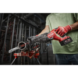 Scie sabre 18V Milwaukee M18FSZ-502X avec 2 batteries 5Ah et chargeur en coffret HD Box