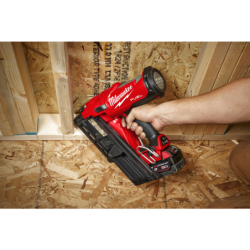 Cloueur FFN-502CA Milwaukee avec 2 batteries 5Ah et 19800 clous 75mm/7,4x2,8 annelés