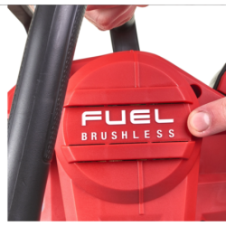 Tronçonneuse 30cm Milwaukee M18 FCHSC-122 avec 2 batteries et 1 chargeur