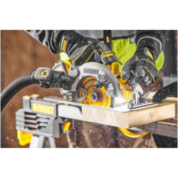 Scie circulaire XR 18V en coffret, sans batterie ni chargeur DCS573NT-XJ