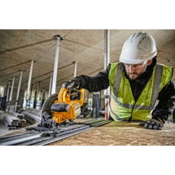 Scie circulaire Dewalt XR Flexvolt 54V Ø190mm - en coffret avec 2 batteries 9Ah et chargeur